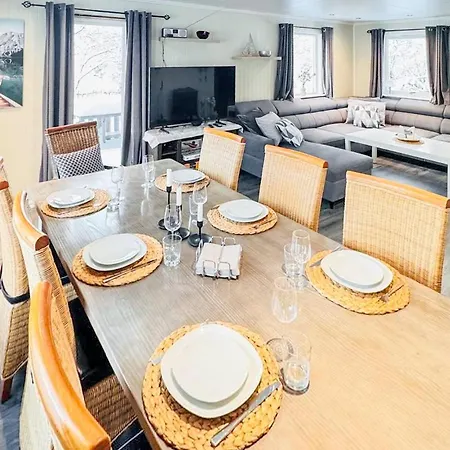 Holiday home Front In Nordnesoy With House A Panoramic View