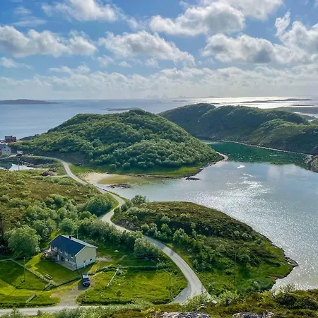 Front In Nordnesoy With House A Panoramic View Holiday home Nordnesoya